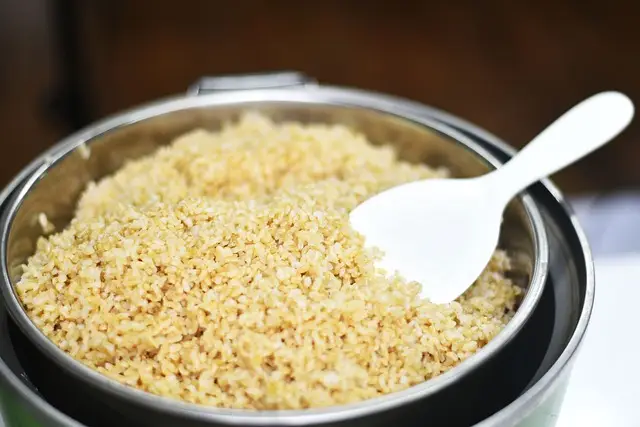 La cocción del arroz integral es fundamental para el éxito de esta receta