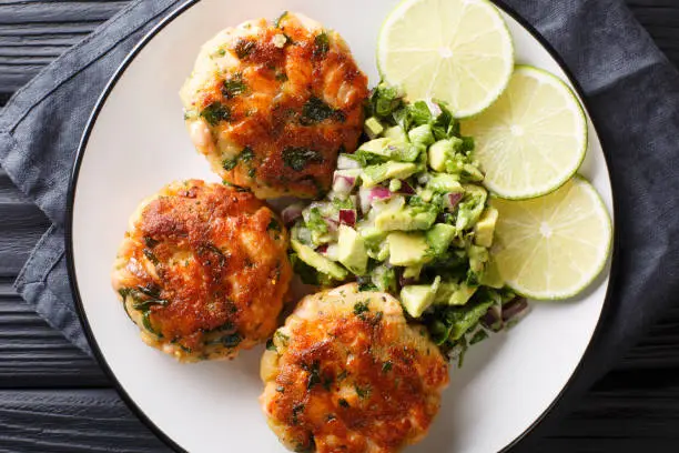 Este exquisito pastel de salmón es muy económico y saludable