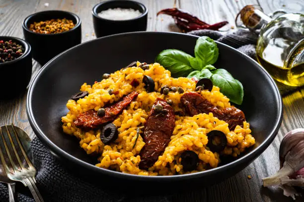 El tomate asado es un toque exótico para el risotto