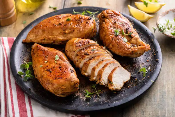 Estas deliciosas pechugas rellenas son una gran alternativa cetogénica