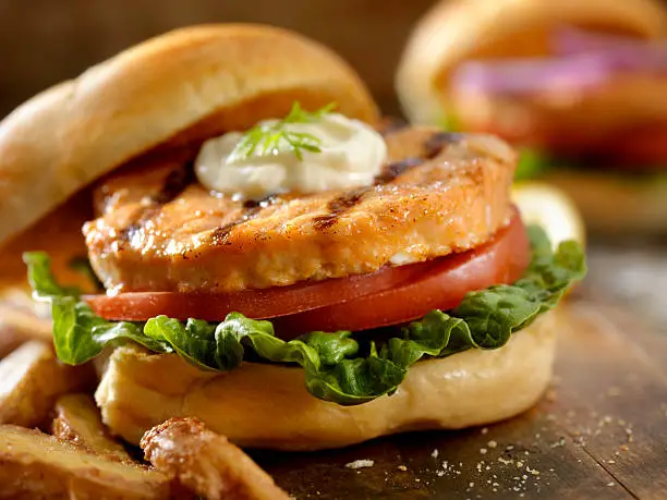 Las hamburguesas de pescado son más exquisitas con pescados blancos