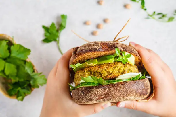La hamburguesa vegetariana es un claro ejemplo de comida sin gluten