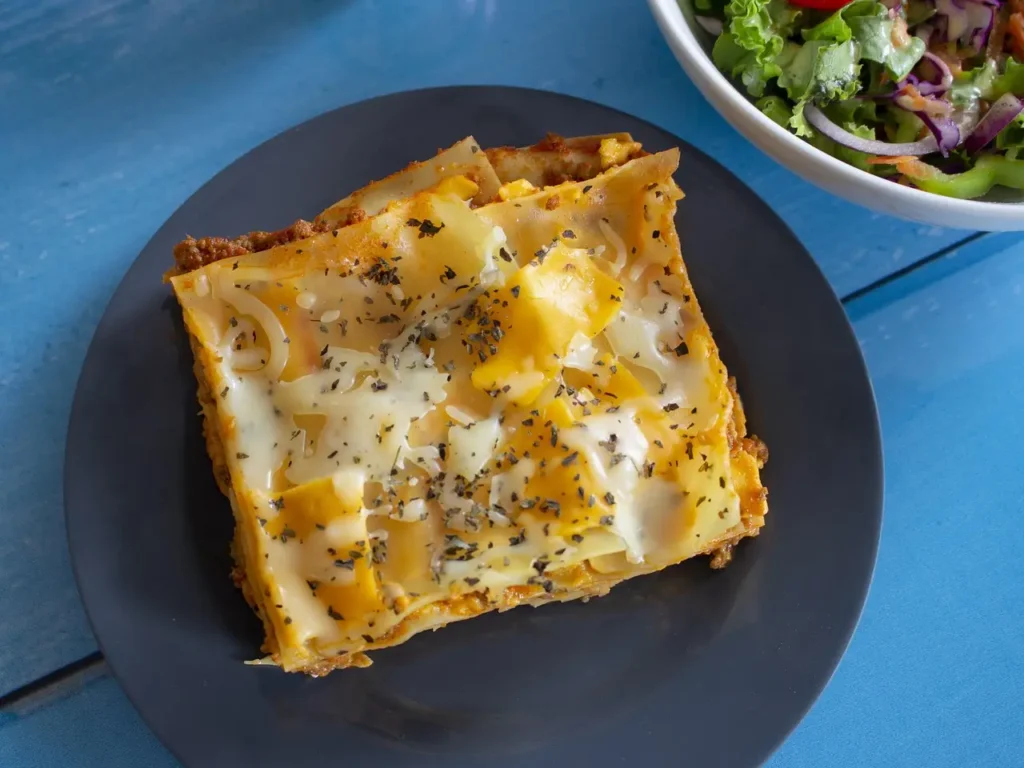 Las láminas de masa keto conforman lasañas deliciosas