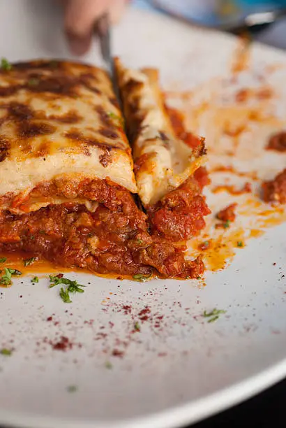 La lasaña con carne es una clásica receta italiana