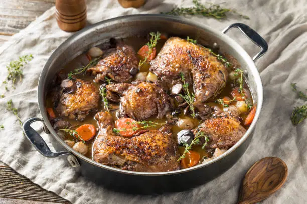 El delicioso y saludable pollo a la olla no debe faltar en ninguna mesa