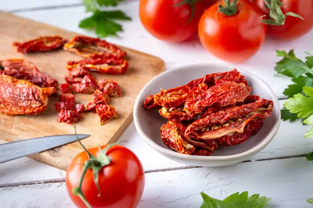 Los tomates secos son un excelente complemento para cualquier salsa